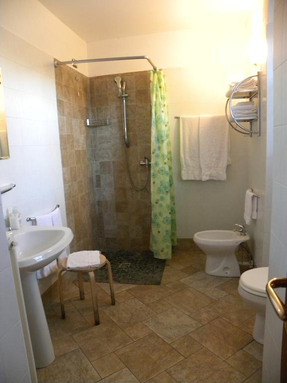 Agriturismo Fano'S Farm Suno Kamer foto