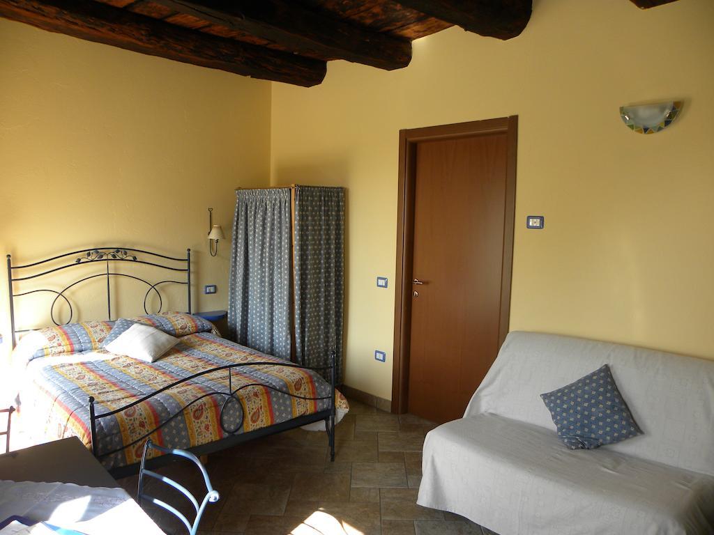 Agriturismo Fano'S Farm Suno Kamer foto