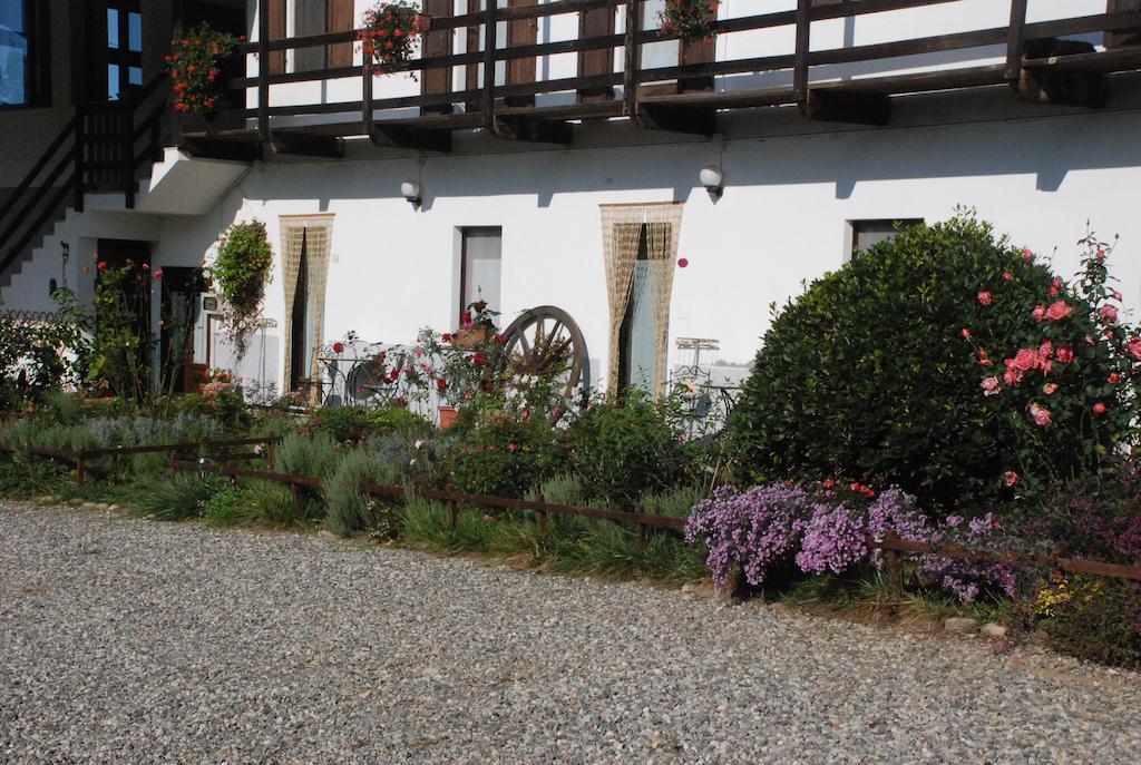 Agriturismo Fano'S Farm Suno Buitenkant foto